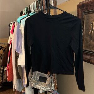Old Navy Black Long Sleeve Sweatshirt